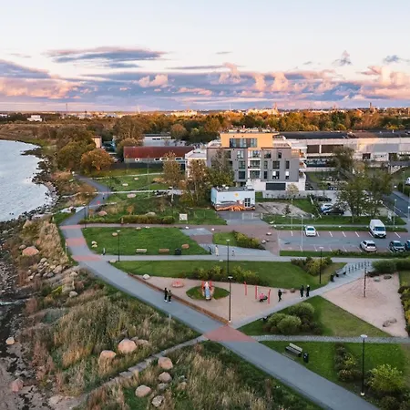 Waterfront Luxury With Sauna Terrace And Parking