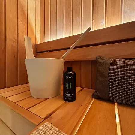 Waterfront Luxury With Sauna Terrace And Parking Apartament