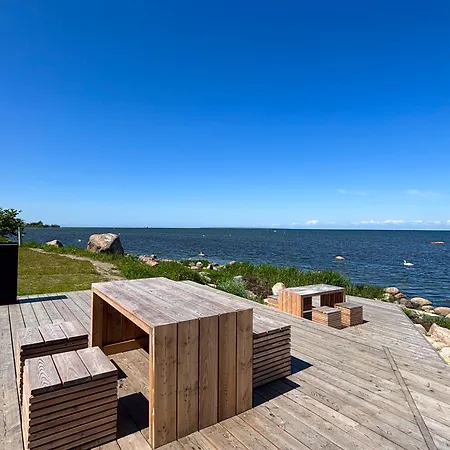 Waterfront Luxury With Sauna Terrace And Parking