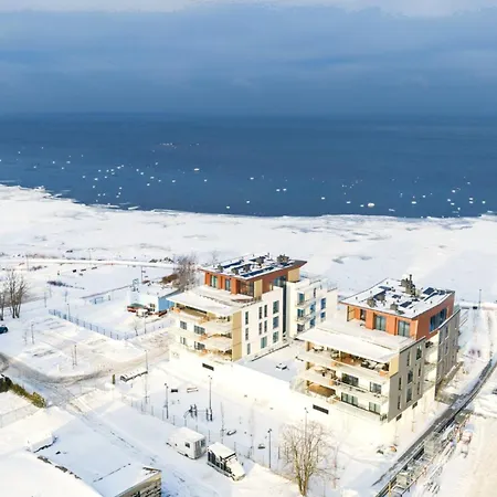 Waterfront Luxury With Sauna Terrace And Parking Апартаменты