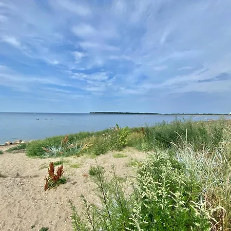 Waterfront Luxury With Sauna Terrace And Parking *