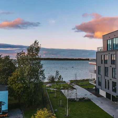 Апартаменты Waterfront Luxury With Sauna Terrace And Parking